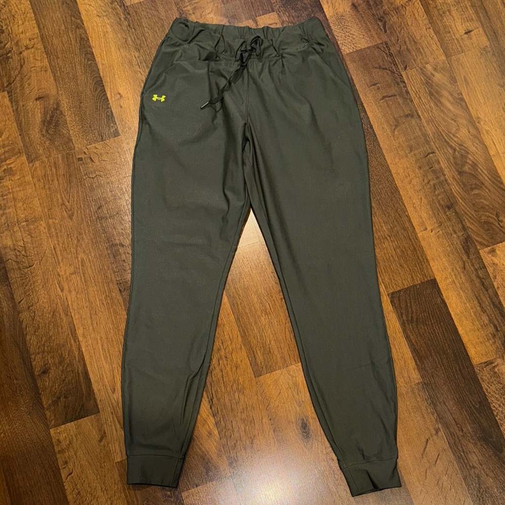 Under Armour Dark Green Joggers with Yellow Logo (size XS)